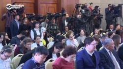 Парламент Кыргызстана принял спорный закон о регистрации СМИ Парламент Кыргызстана принял спорный закон о регистрации СМИ